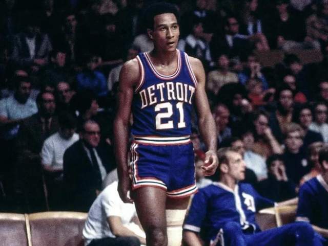 伯恩茅斯主 伯恩茅斯主